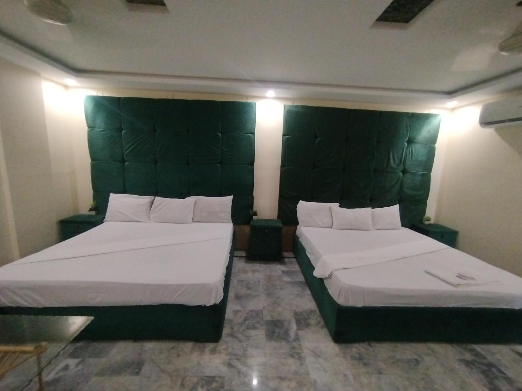 Hotel Crown Plaza, Near Karachi Airport, Darul Sehat Hospital, Dow, Agha Khan And Liaqat Hospital Экстерьер фото