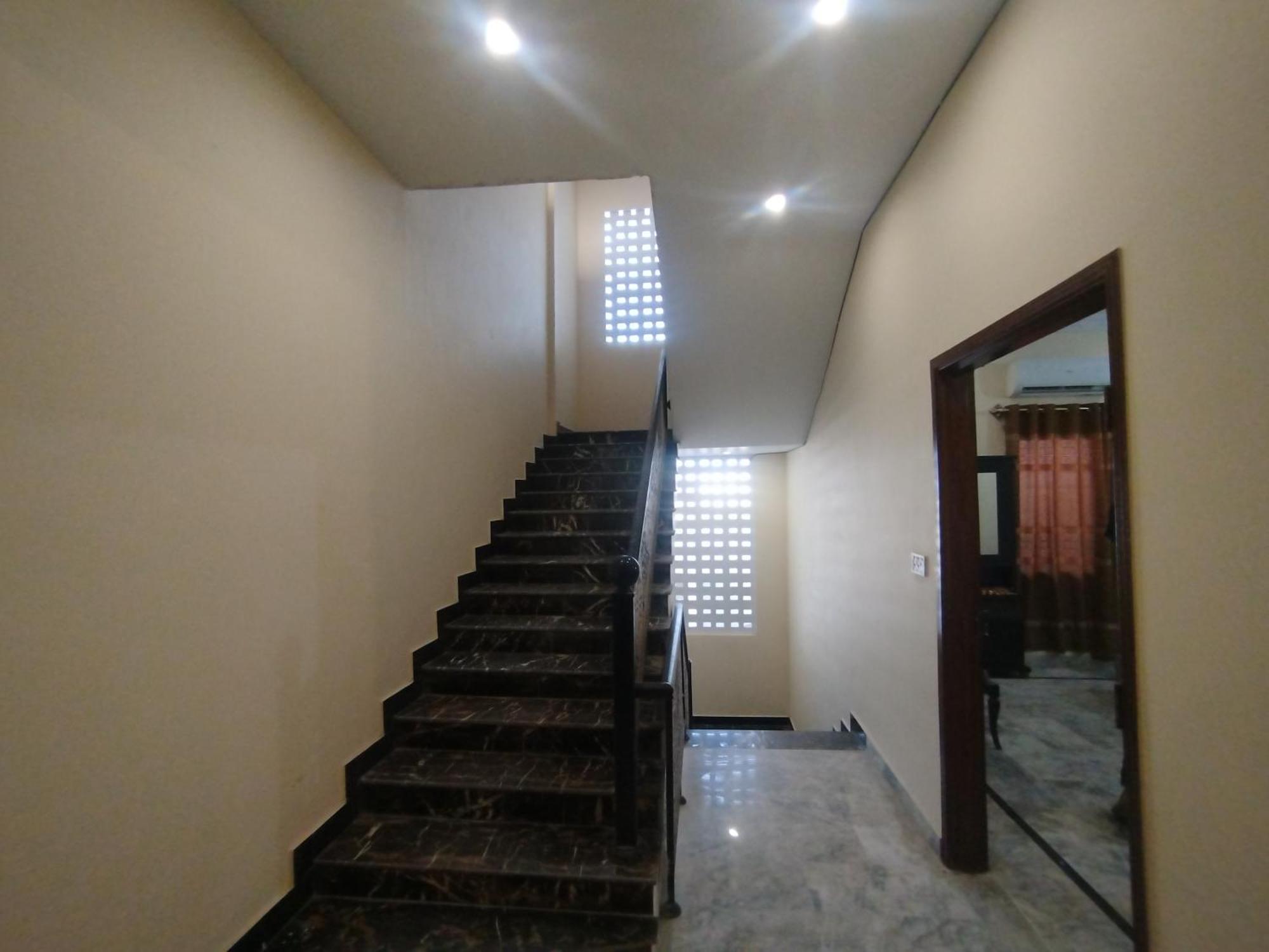 Hotel Crown Plaza, Near Karachi Airport, Darul Sehat Hospital, Dow, Agha Khan And Liaqat Hospital Экстерьер фото